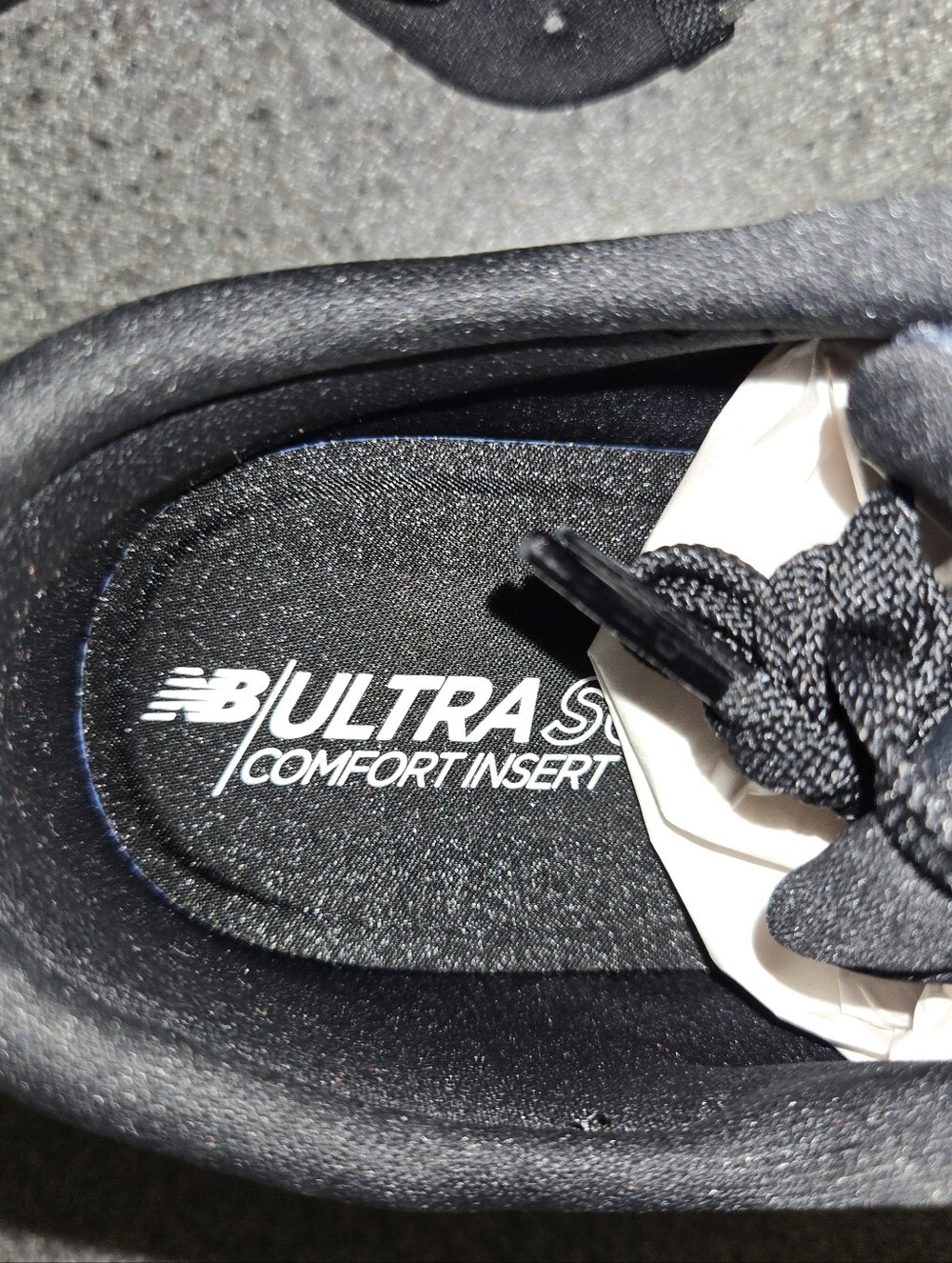 Womans Wide Sneakers - Picture 3 of 5